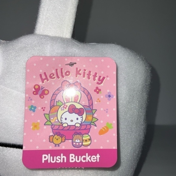 Hello Kitty plush Easter basket/bucket - Picture 11 of 12